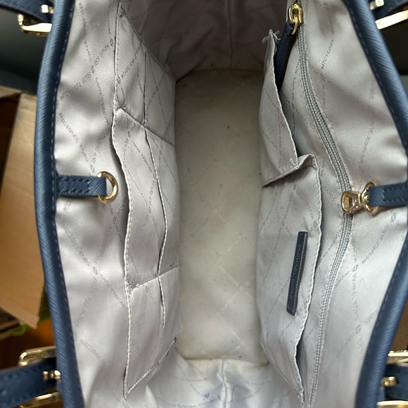 Navy Michael Kors Jet Set Tote Blue - Picture 5 of 5